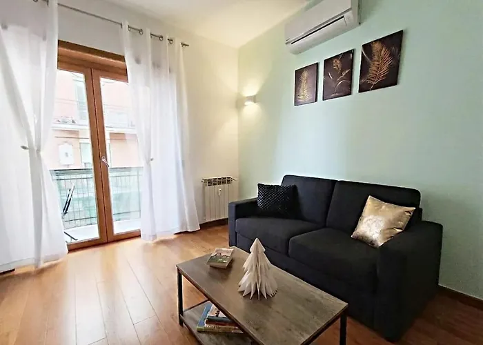 Apartament Roma! Colosseo 15 Min - Haydenhome Rzym